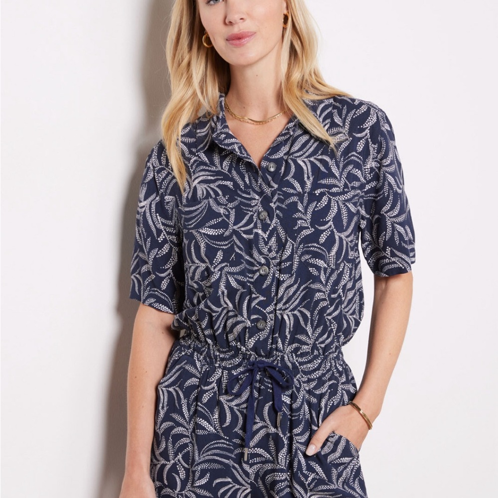 Evereve Navy and White Patterned Jumpsuit